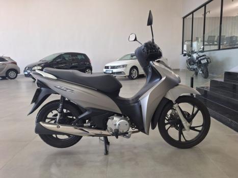 HONDA Biz 125 EX, Foto 2