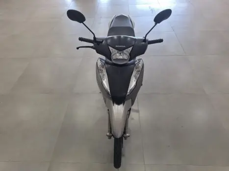 HONDA Biz 125 EX, Foto 5