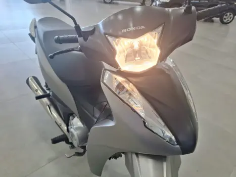 HONDA Biz 125 EX, Foto 7