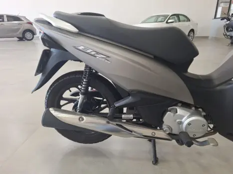HONDA Biz 125 EX, Foto 11