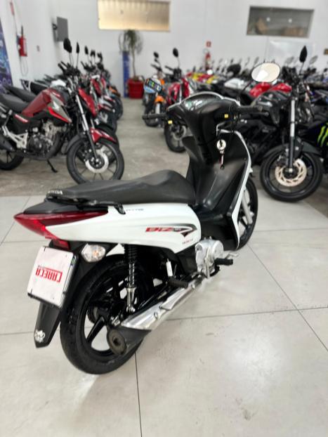 HONDA Biz 125 EX, Foto 3