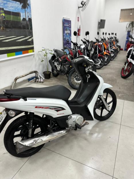 HONDA Biz 125 EX, Foto 4