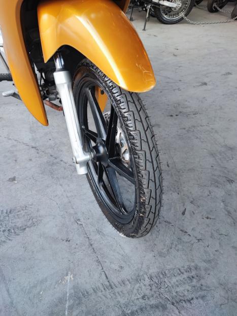 HONDA Biz 125 EX, Foto 2