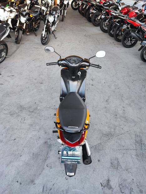 HONDA Biz 125 EX, Foto 6