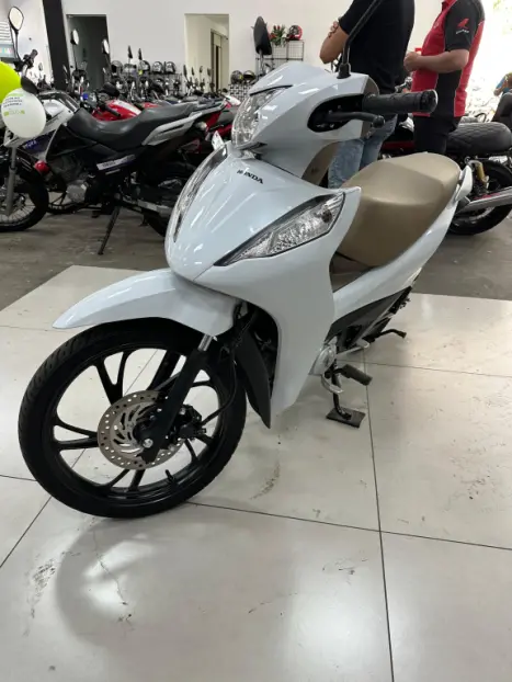 HONDA Biz 125 EX, Foto 6