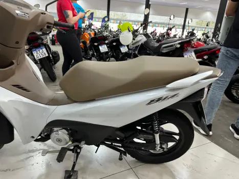 HONDA Biz 125 EX, Foto 7