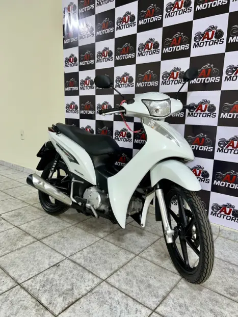 HONDA Biz 125 EX, Foto 4