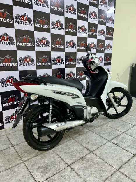 HONDA Biz 125 EX, Foto 6