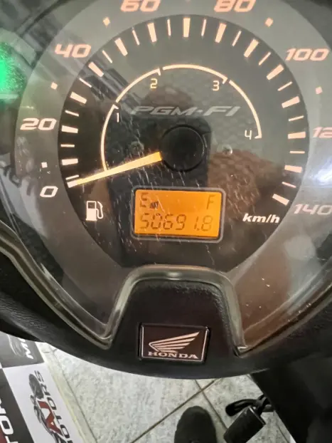 HONDA Biz 125 EX, Foto 7