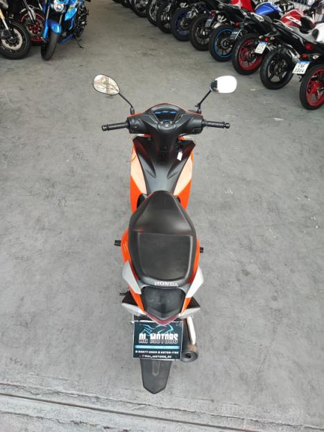 HONDA Biz 125 EX, Foto 4
