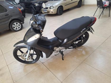 HONDA Biz 125 EX, Foto 4