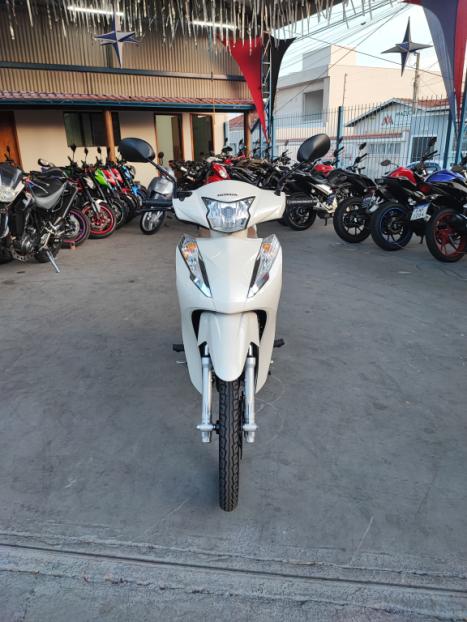 HONDA Biz 125 EX, Foto 8