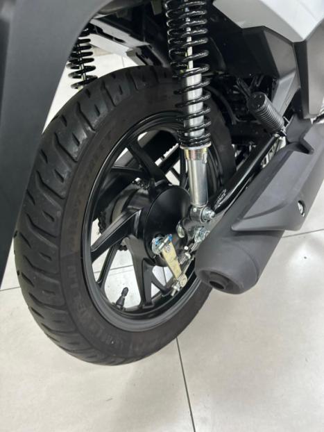 HONDA Biz 125 EX, Foto 11