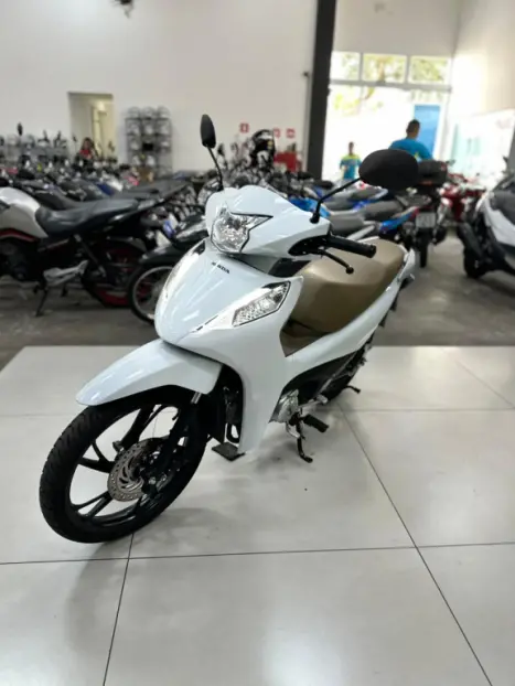 HONDA Biz 125 EX, Foto 12