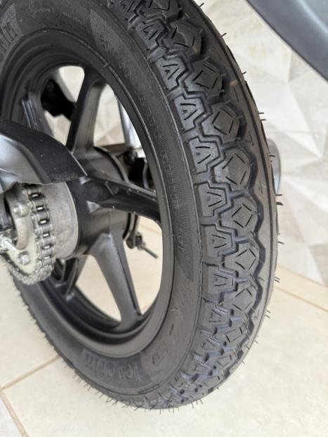 HONDA Biz 125 EX, Foto 4