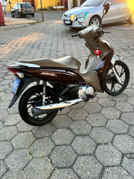 HONDA Biz 125 FLEX, Foto 3