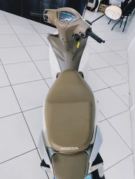 HONDA Biz 125 FLEX, Foto 4