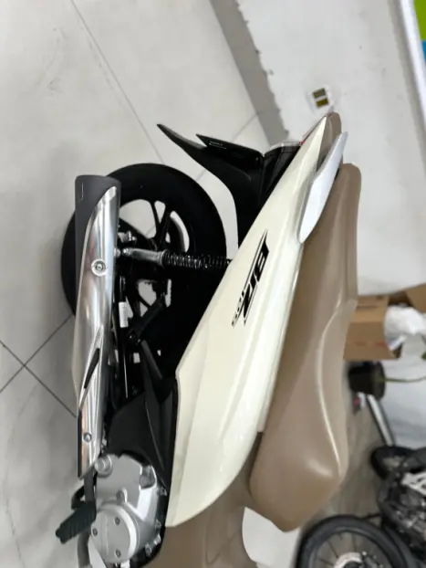 HONDA Biz 125 FLEX, Foto 4