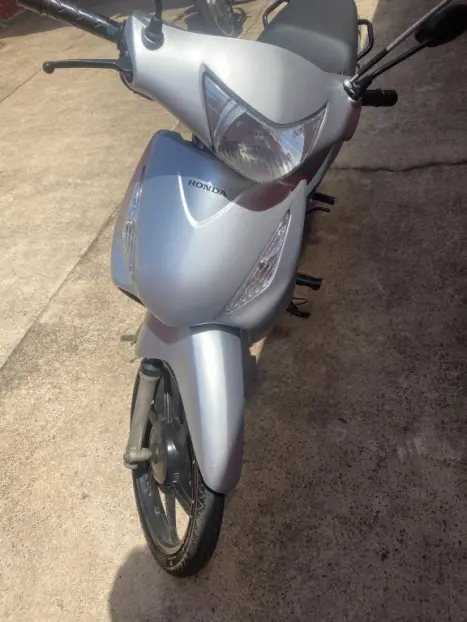 HONDA Biz 125 KS, Foto 4