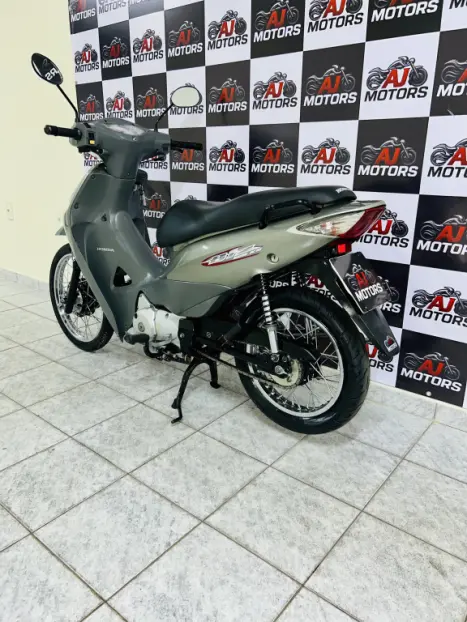 HONDA Biz 125 KS, Foto 4