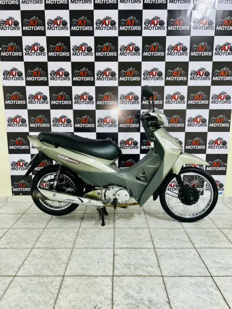 HONDA Biz 125 KS, Foto 10