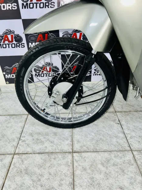 HONDA Biz 125 KS, Foto 12