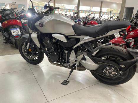 HONDA CB 1000 R , Foto 13