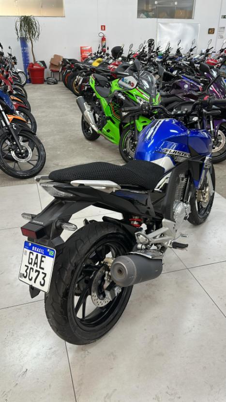 HONDA CB 250 F Twister , Foto 3