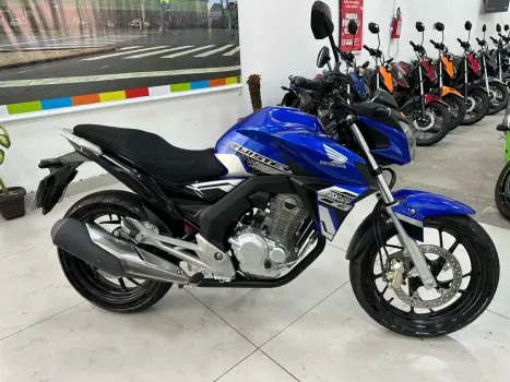 HONDA CB 250 F Twister , Foto 15