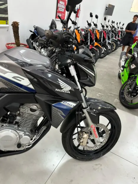 HONDA CB 250 F Twister FLEXONE, Foto 12