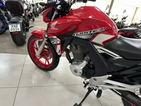 HONDA CB 250 F Twister , Foto 3