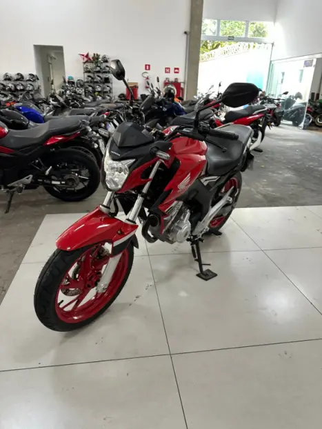 HONDA CB 250 F Twister , Foto 5