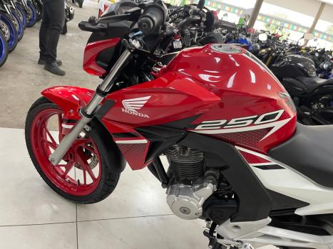 HONDA CB 250 F Twister FLEXONE, Foto 2