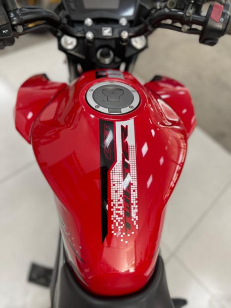 HONDA CB 250 F Twister , Foto 3