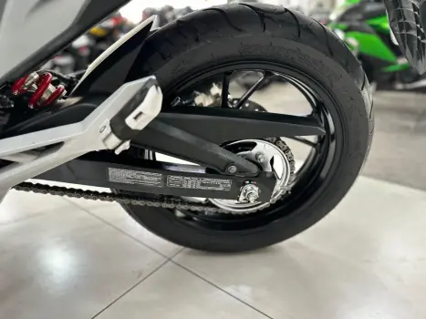 HONDA CB 250 F Twister , Foto 7