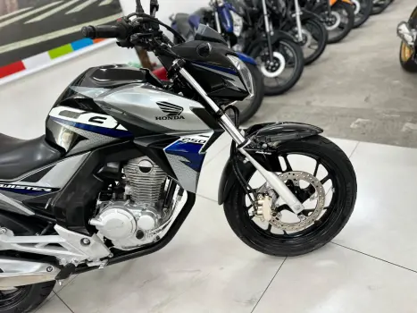 HONDA CB 250 F Twister , Foto 11