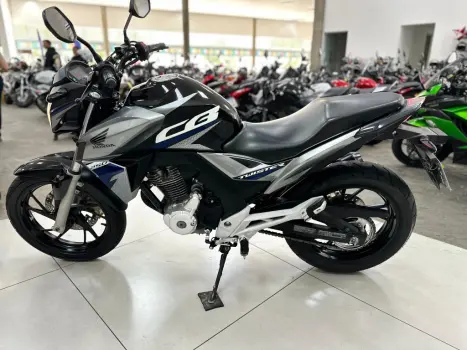 HONDA CB 250 F Twister , Foto 12