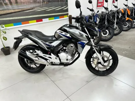HONDA CB 250 F Twister , Foto 13