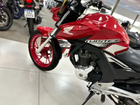 HONDA CB 250 F Twister , Foto 3