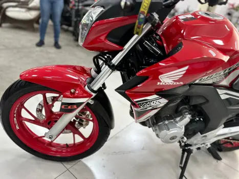 HONDA CB 250 F Twister , Foto 10