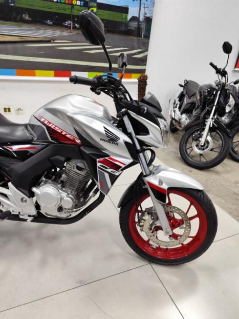 HONDA CB 250 F Twister FLEXONE, Foto 5