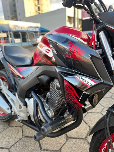 HONDA CB 250 F Twister FLEXONE, Foto 6