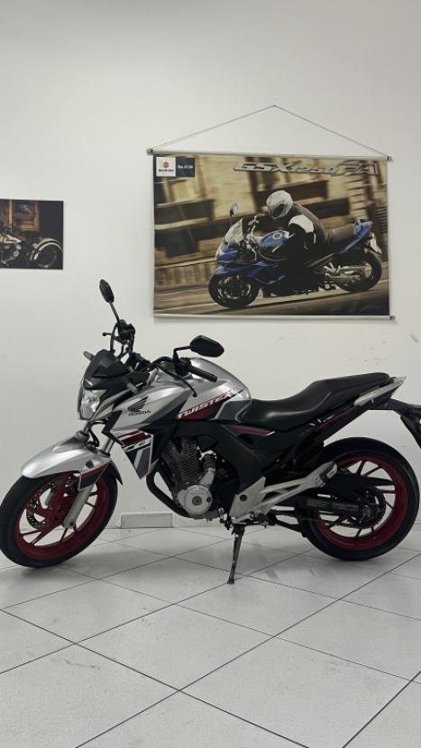 HONDA CB 250 F Twister FLEXONE, Foto 2