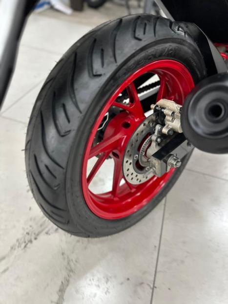 HONDA CB 250 F Twister , Foto 3