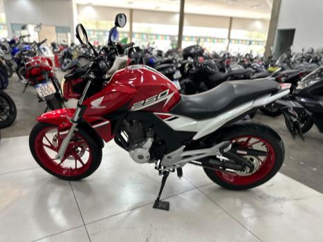 HONDA CB 250 F Twister , Foto 10