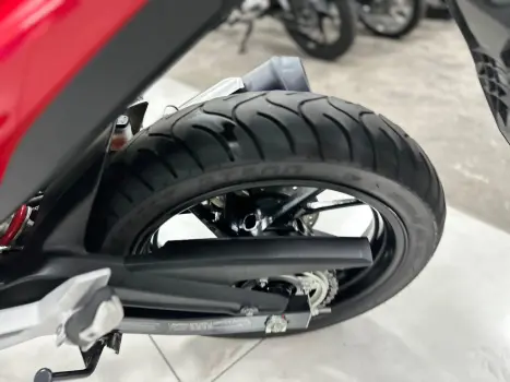 HONDA CB 250 F Twister , Foto 5