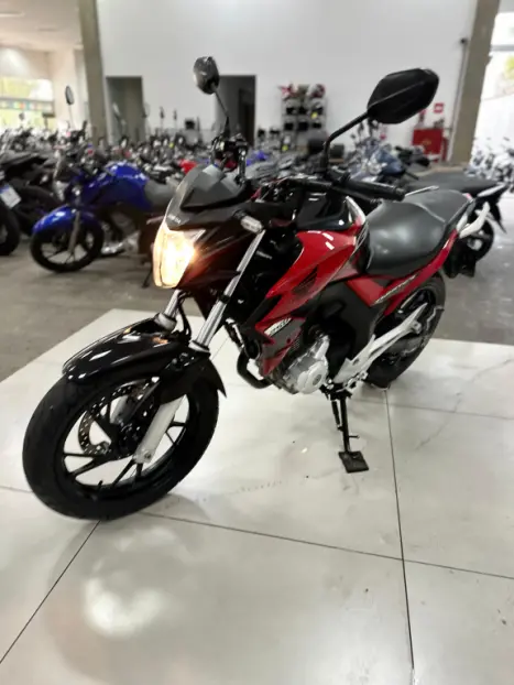 HONDA CB 250 F Twister , Foto 6