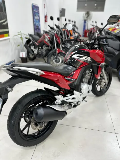 HONDA CB 250 F Twister , Foto 7