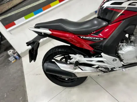 HONDA CB 250 F Twister , Foto 8