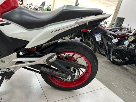 HONDA CB 250 F Twister , Foto 3